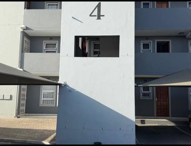 2 BEDROOM APARTMENT FOR SALE IN HAGLEY